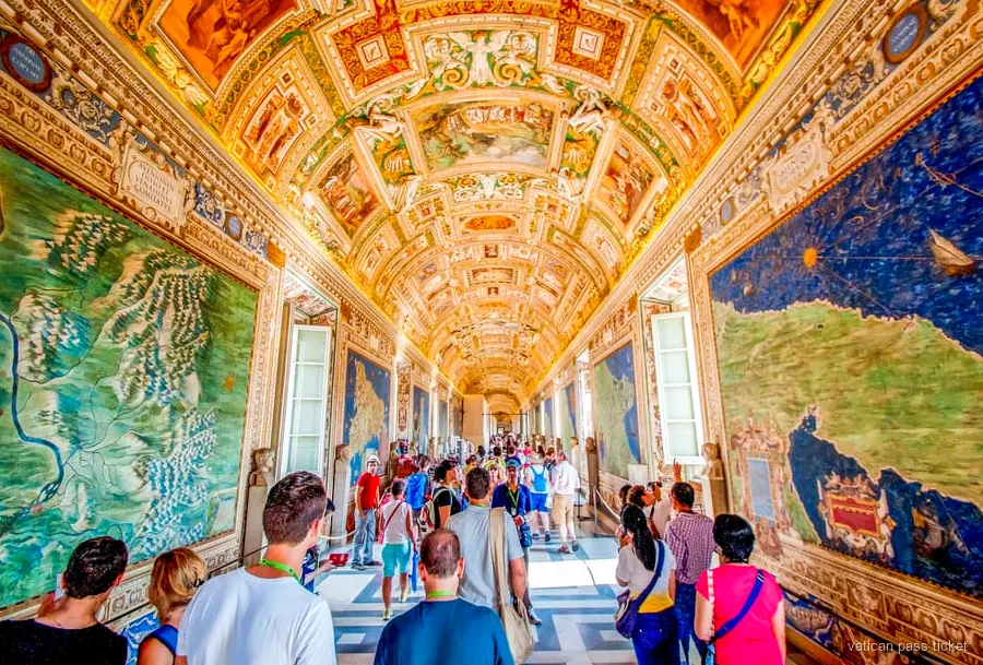 Officiell Vatikanguide leder en tur genom Vatikanmuseerna
